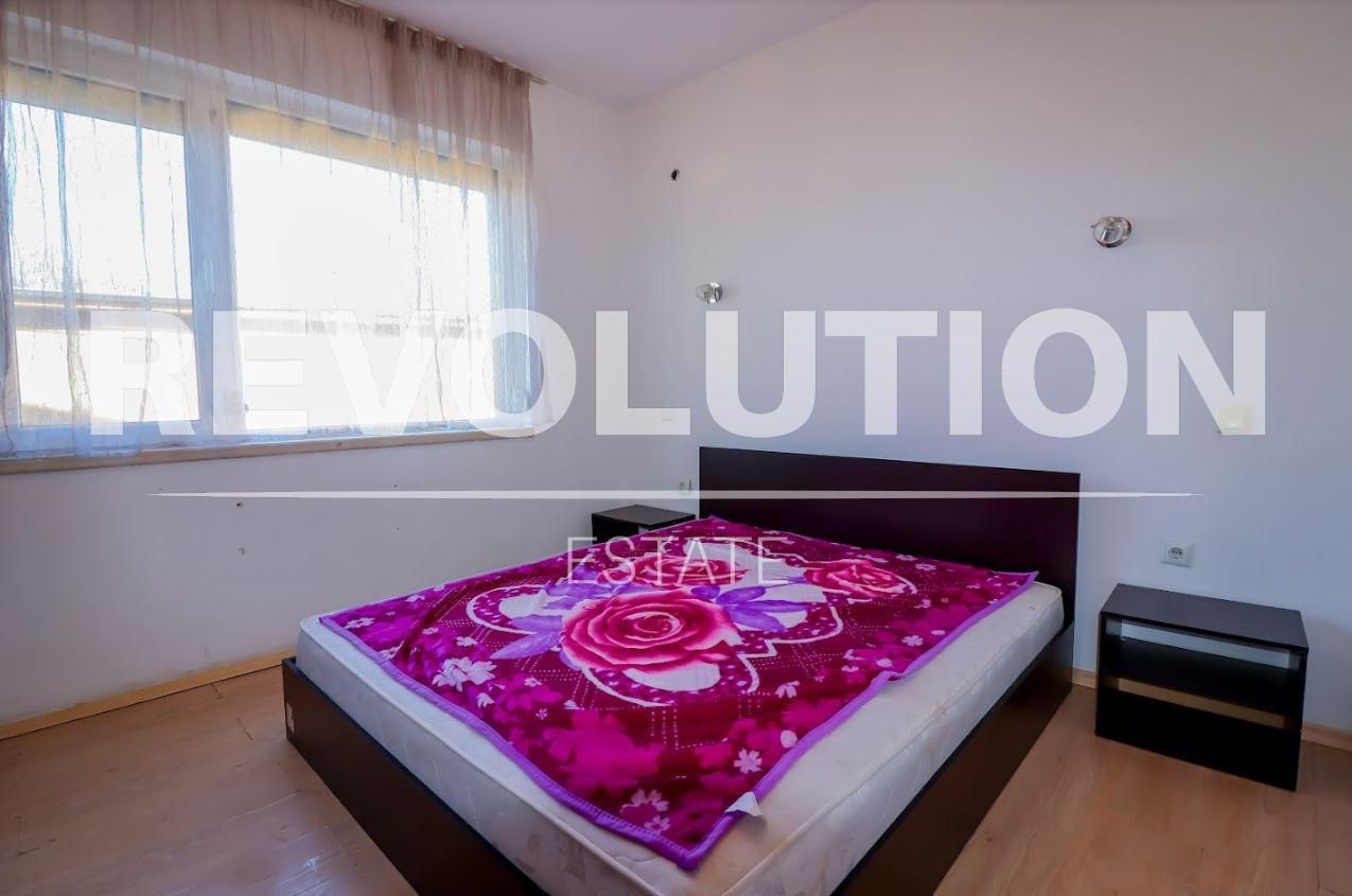 Дава се под наем Тристаен апартамент в Варна, Колхозен пазар - 69 кв.м за 450 € - Снимка #2