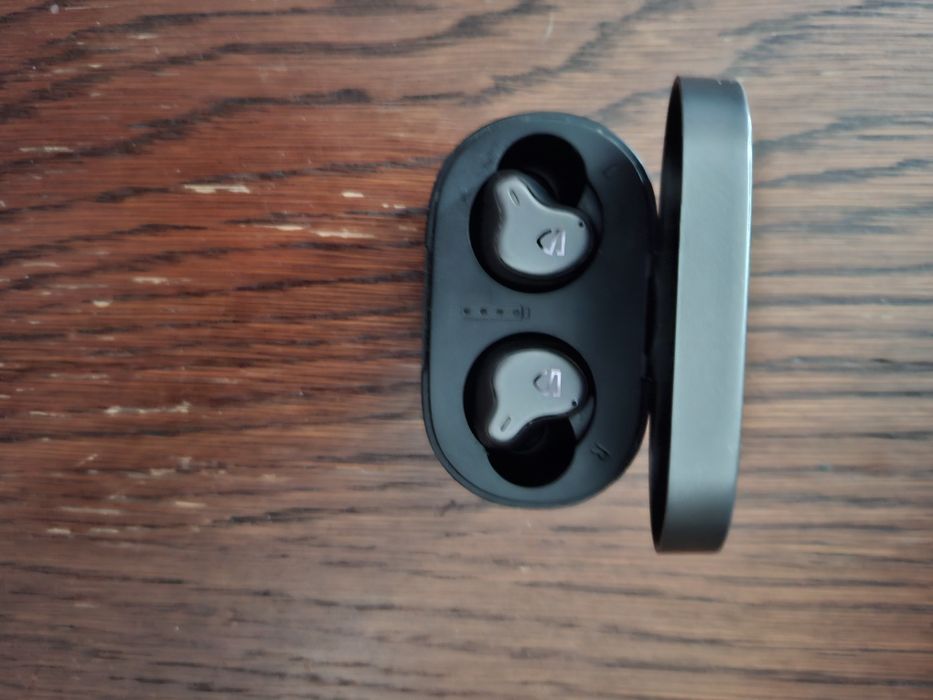 Casti wireless+ Soundpeats.