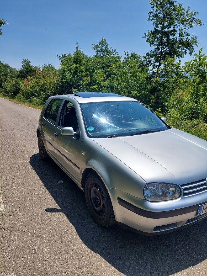 Vand golf 4 1.4 benzină