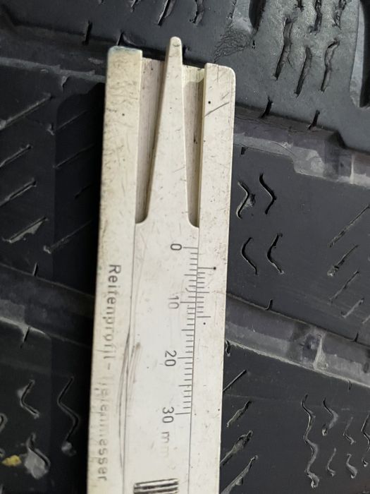4бр. 235/65/16 C Michelin Agilis Alpin - Бусови гуми