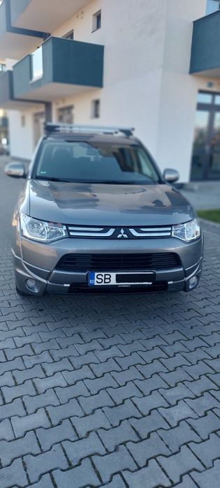 De vanzare Mitsubishi Outlender 2,2 diesel  în stare perfectă