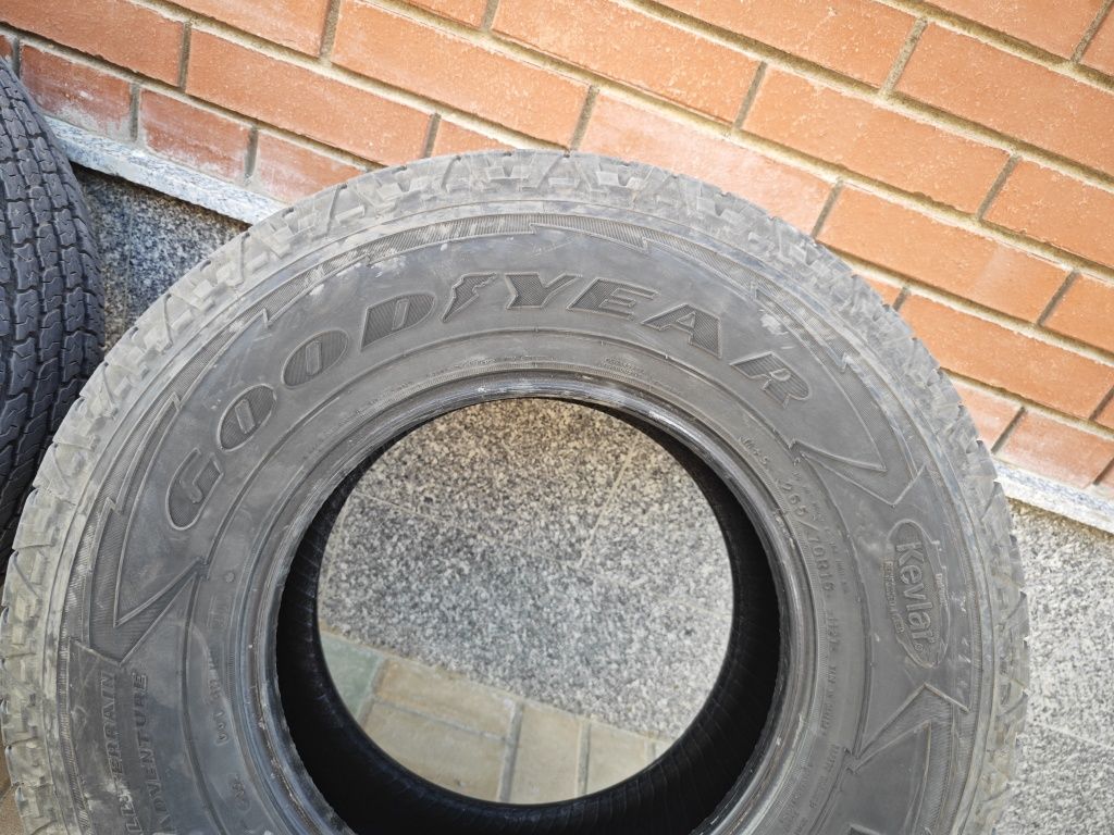 Шины комплект GoodYear 265/70/R16