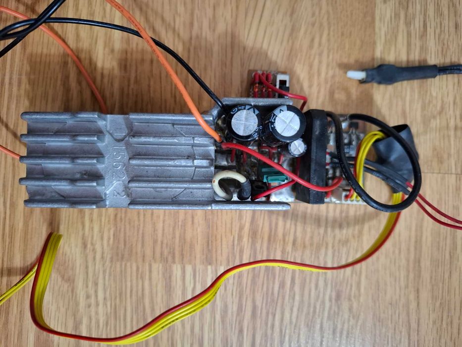 Surse de alimentare in comutatie 220V diferite modele si tensiuni