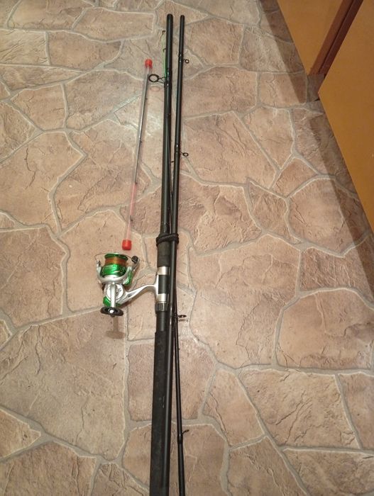 Фидер(Дънна въдица) с макара