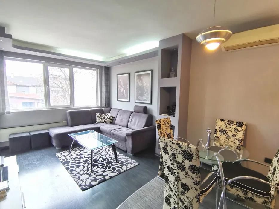 Дава се под наем Двустаен апартамент в София, Зона Б-18 - 77 кв.м за 650 € - Снимка #2