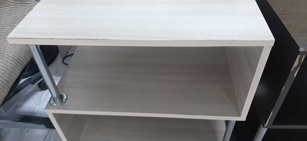Продам журнальный столик офисный