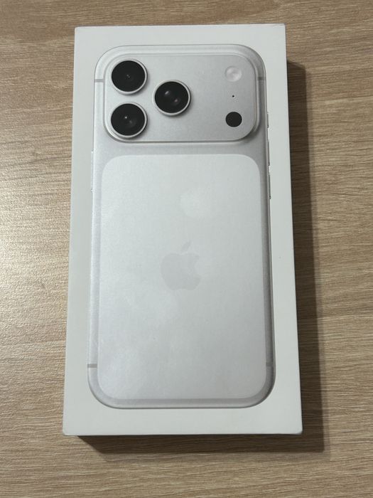 IPHONE 17 Pro 256GB Silver