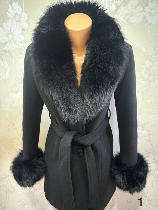 НОВО Дамски палта