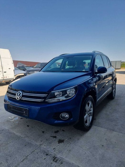 Dezmembrez Volkswagen Tiguan 4*4, 2.0 tdi, Albastru, Carlig remorcare
