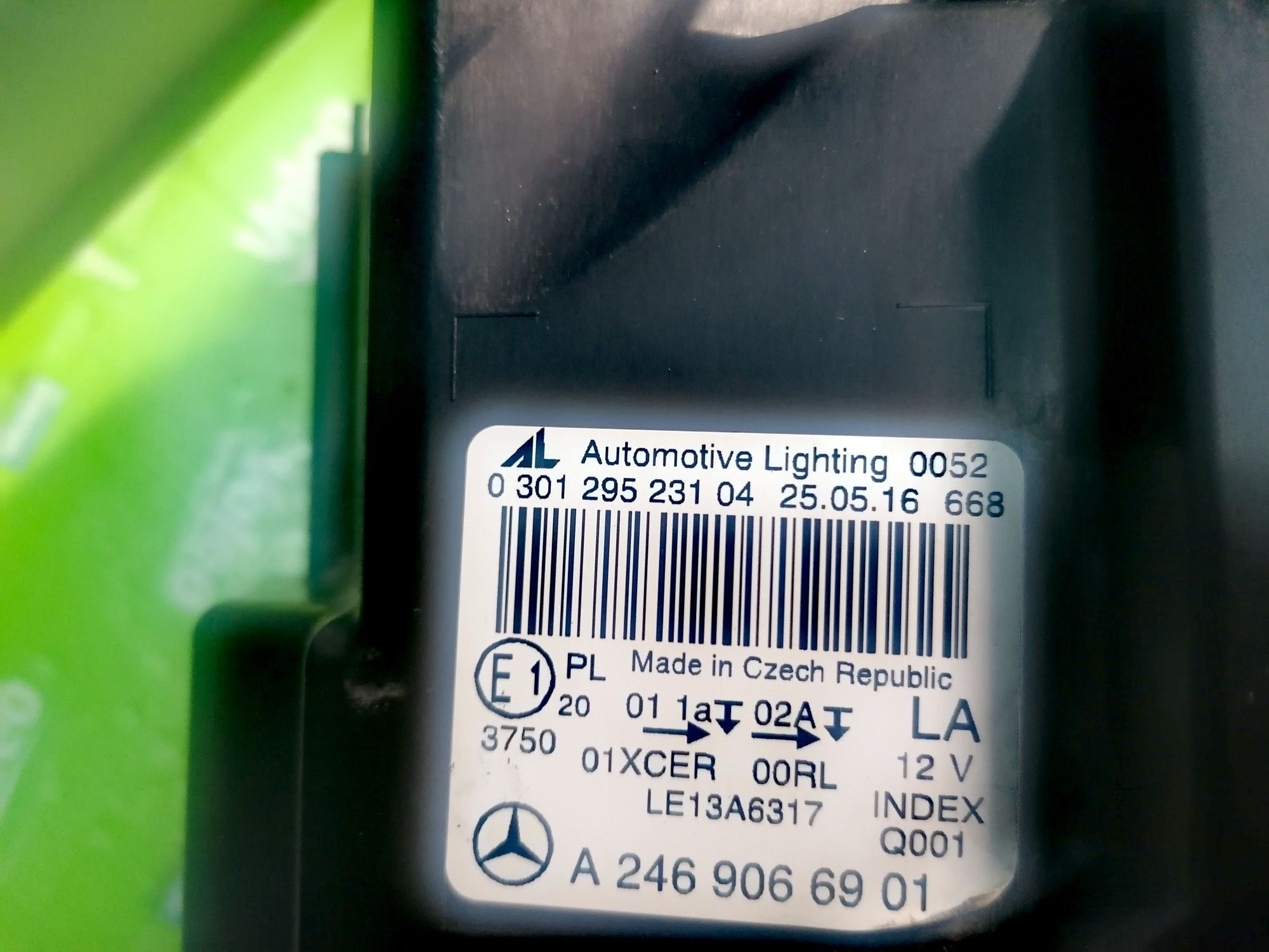 Фар Фарове за Mercedes W246 B Classe / Мерцедес А246 Б класа LED.