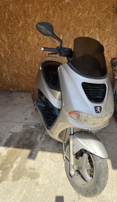 Scuter peugeot elyseo