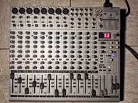 Mixer pasiv BEHRINGER Eurorak UB 2222 FX - PRO