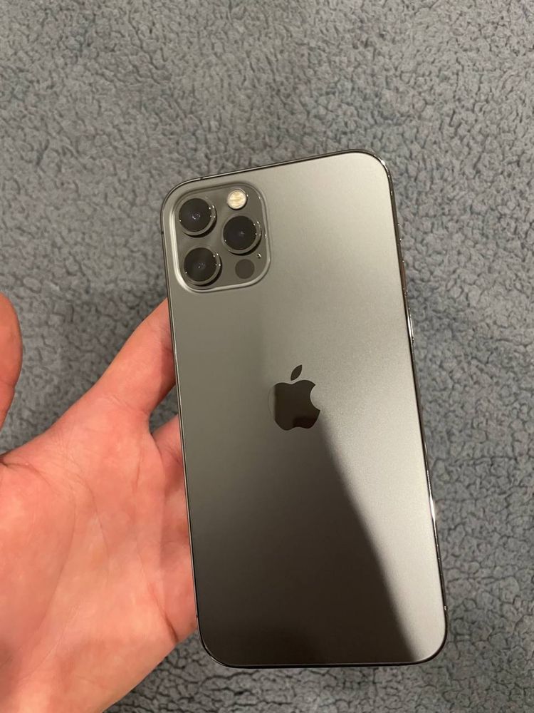 Продам iPhone 12 Pro