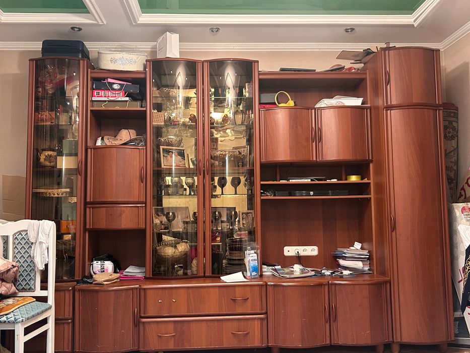 Стенка продается