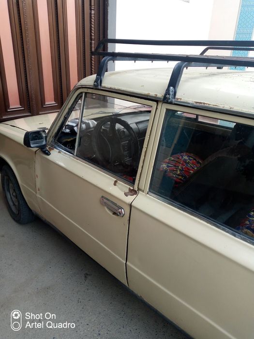 Vaz 21 02 sotiladi