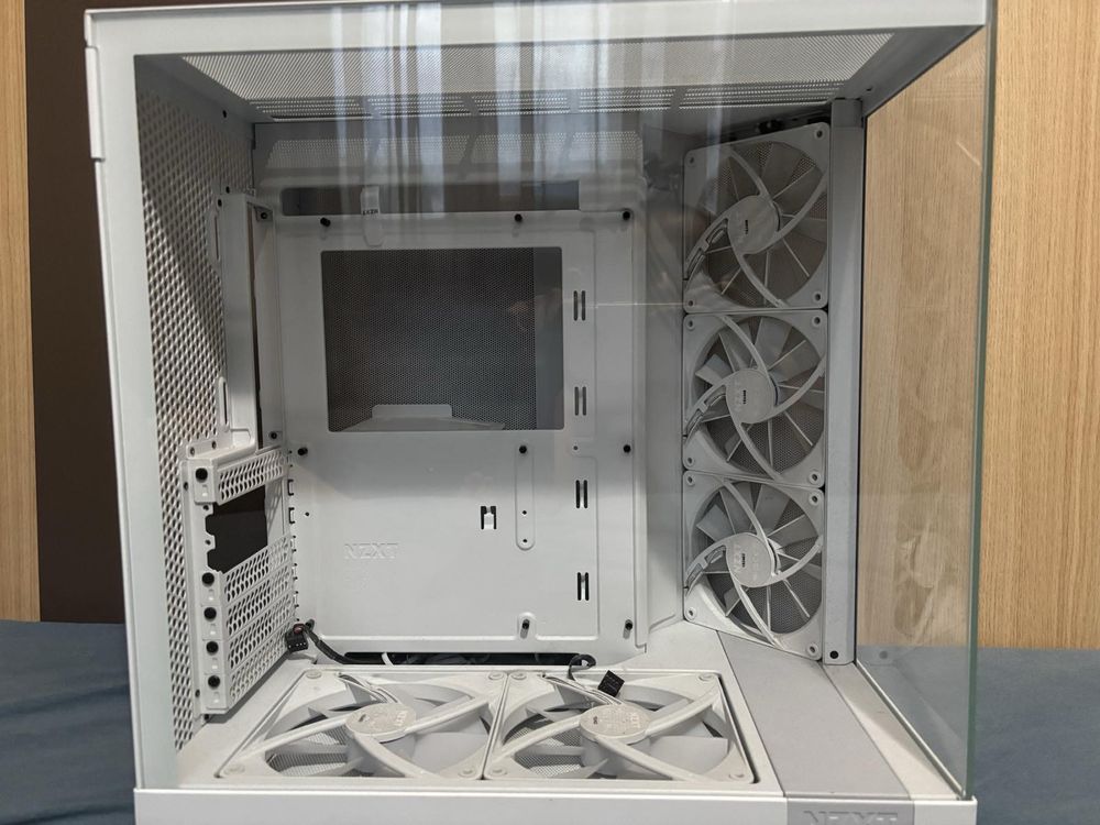 NZXT H6 с 5 вентилатора