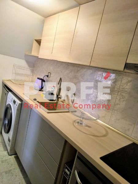 Дава се под наем Двустаен апартамент в Бургас, Център - 65 кв.м за 510 € - Снимка #2