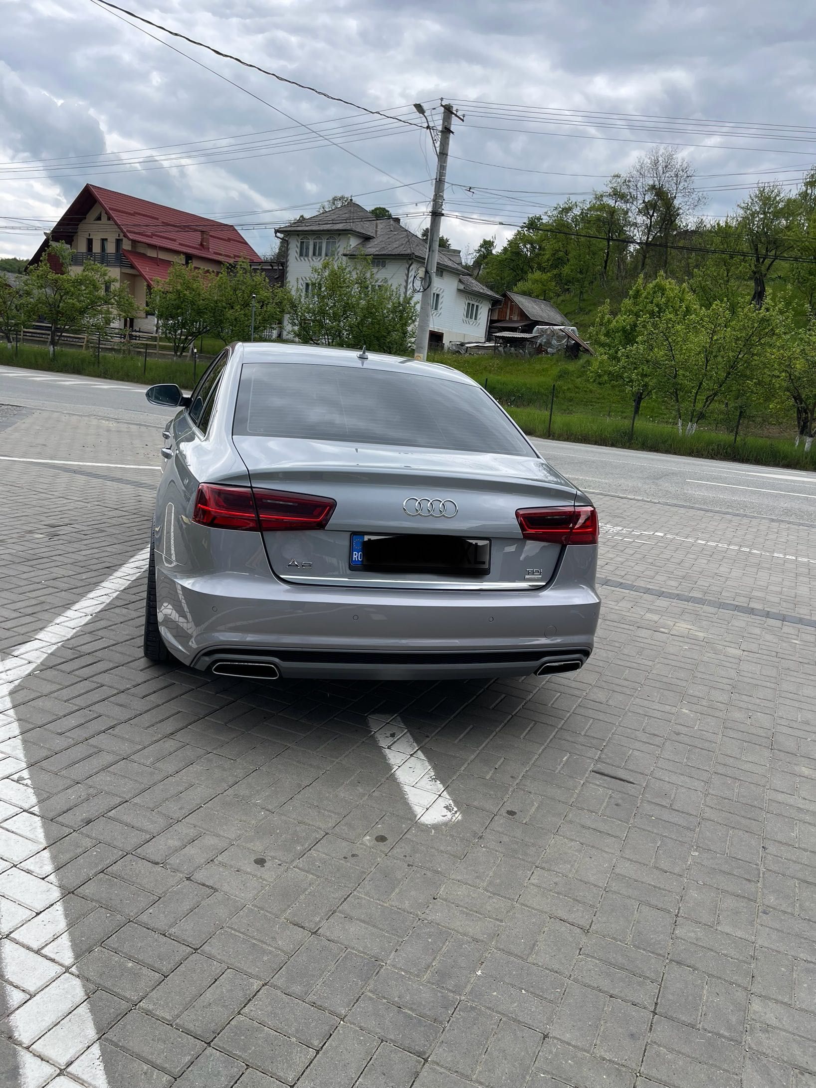 Se vinde ! Nu sunt interesat de schimburi .