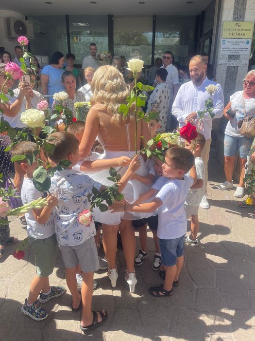 Rochita pentru cununia civila