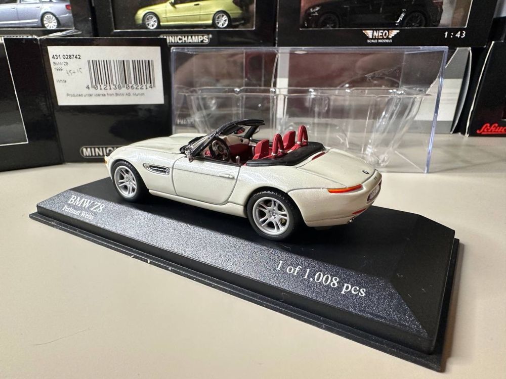 Macheta Bmw Z8 1:43 Minichamps