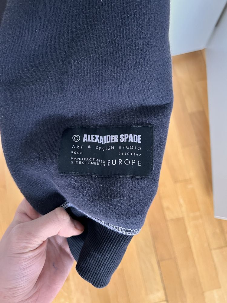 Alexander spade съучер