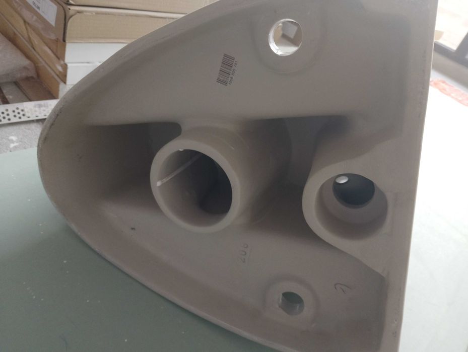 Тоалетна чиния за вграждане