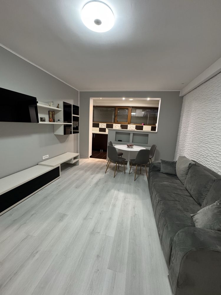Inchiriez apartament 3 camere 500e+loc parcare