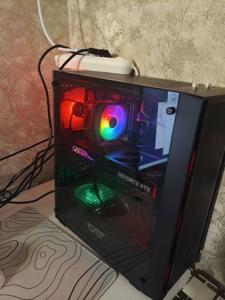 Продам игровой компьютер с игровым креслом