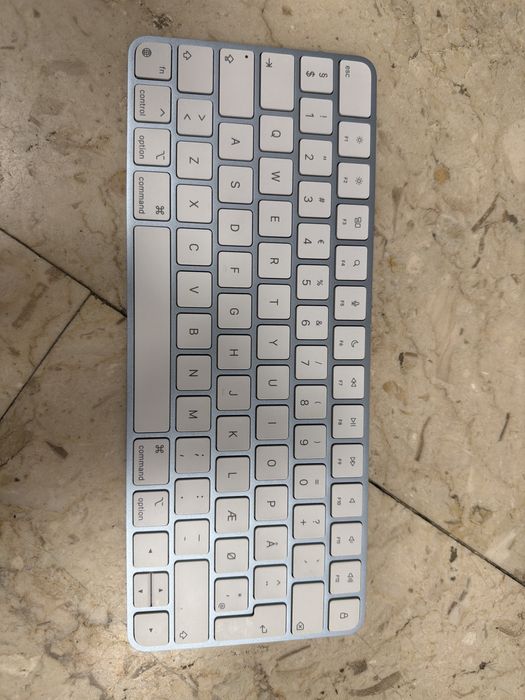 Tastatura apple magic keyboard originala in stare noua