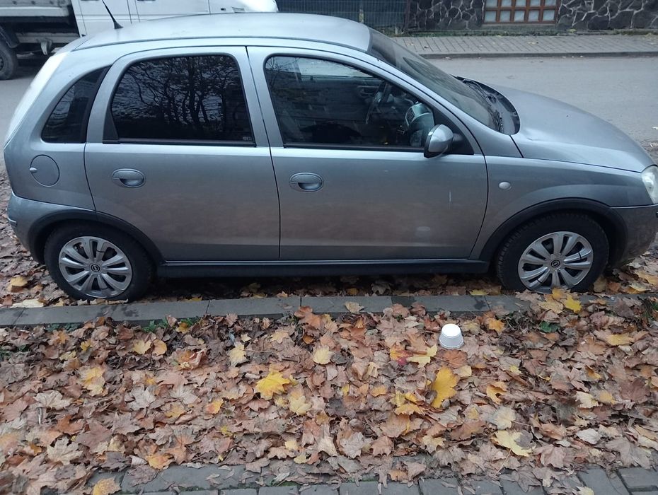 Vând Opel Corsa C 1.2 Twinport 80 CP