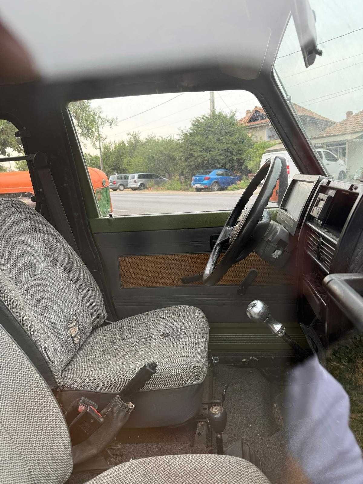 Land Rover Santana Suzuki
