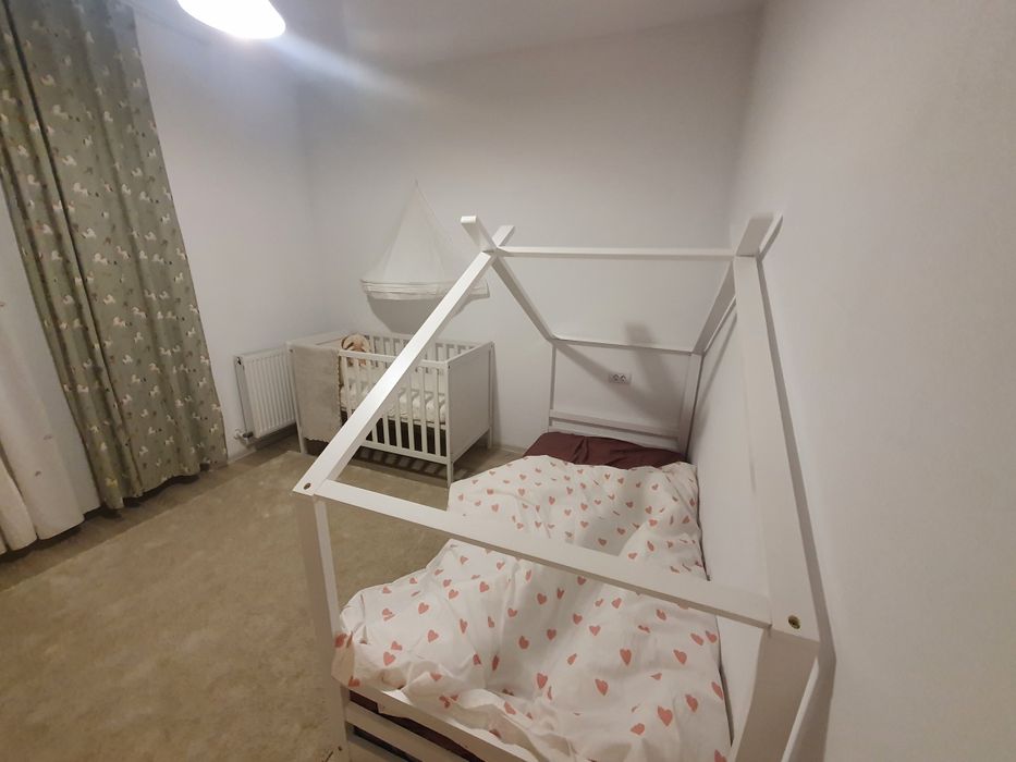 Vand Pat tip casuta cu saltea+protectie saltea90x200cm