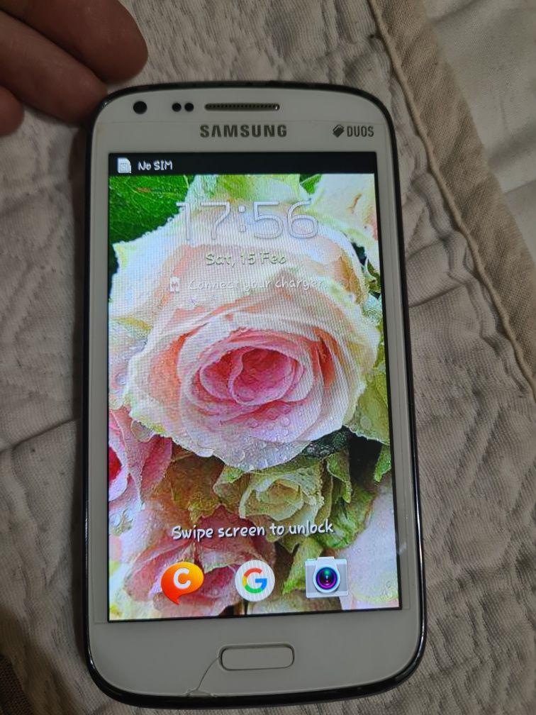 Продавам iphone А1387 и самсунг