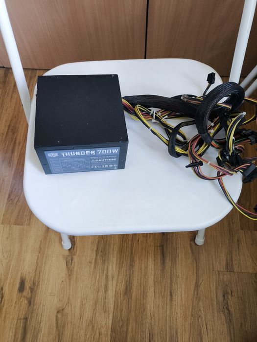 Продам БЛОК питания для компьютера 700 Вт