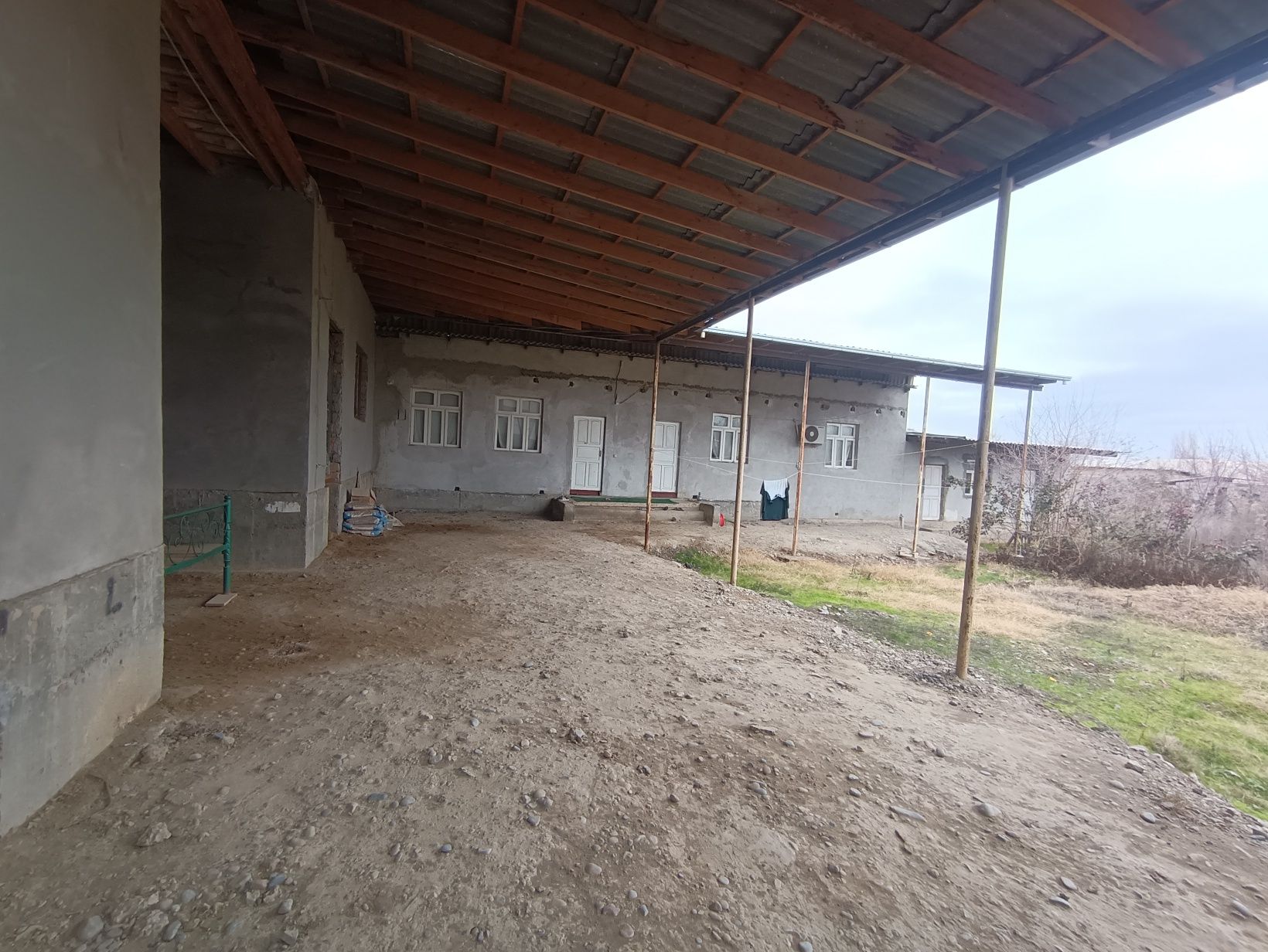 Uy sotiladi xovli