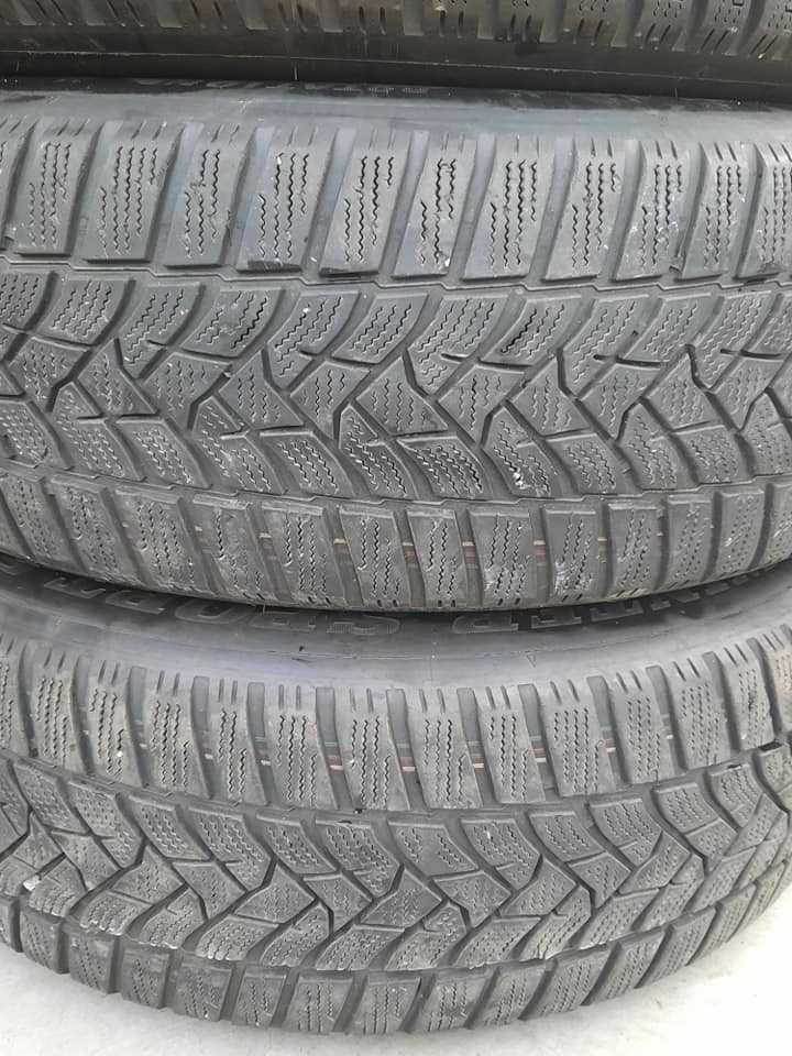 4 Броя 205/60/16 Dunlop 2x7,7mm 2x5,6mm