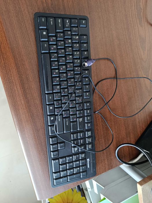 Клавиатура с пинчета