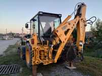 Vând buldoexcavator Massey Ferguson