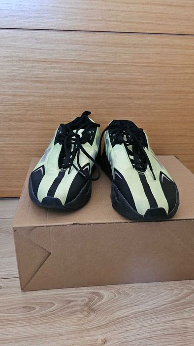 Маратонки adidas