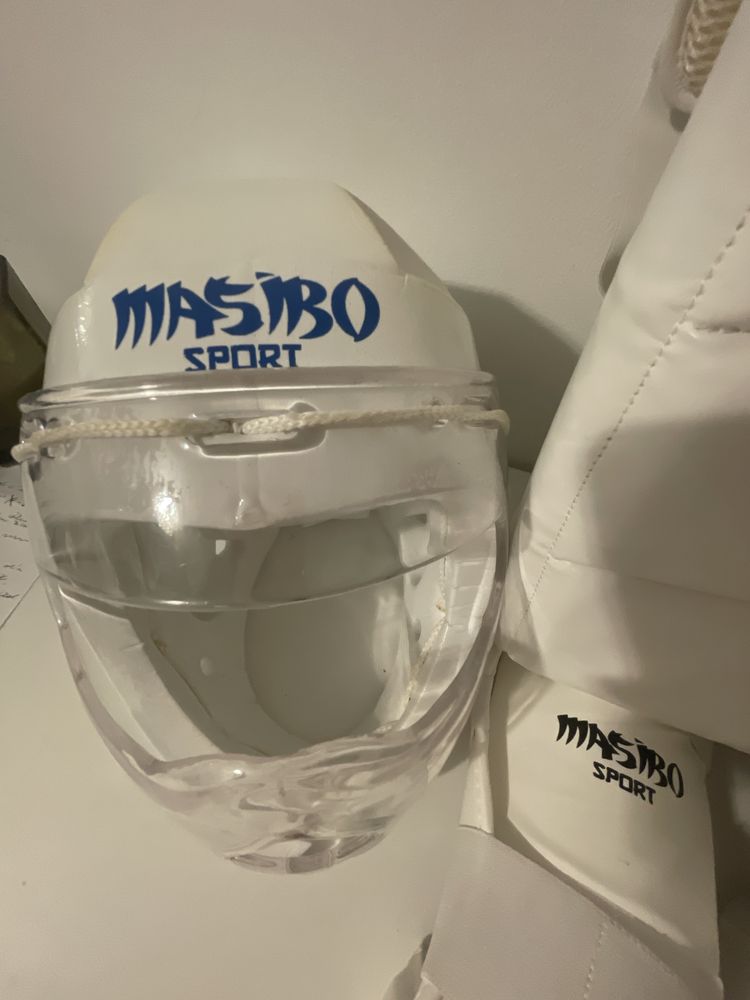 Echipament complet karate Masibo – mărimea S sau M - protecții full