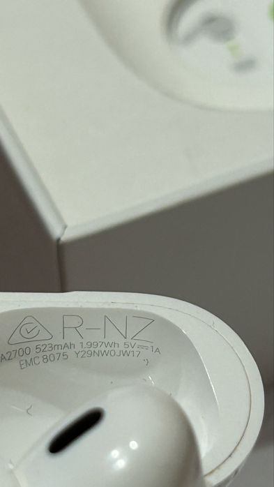 Продавам безжични слушалки Airpods pro 2