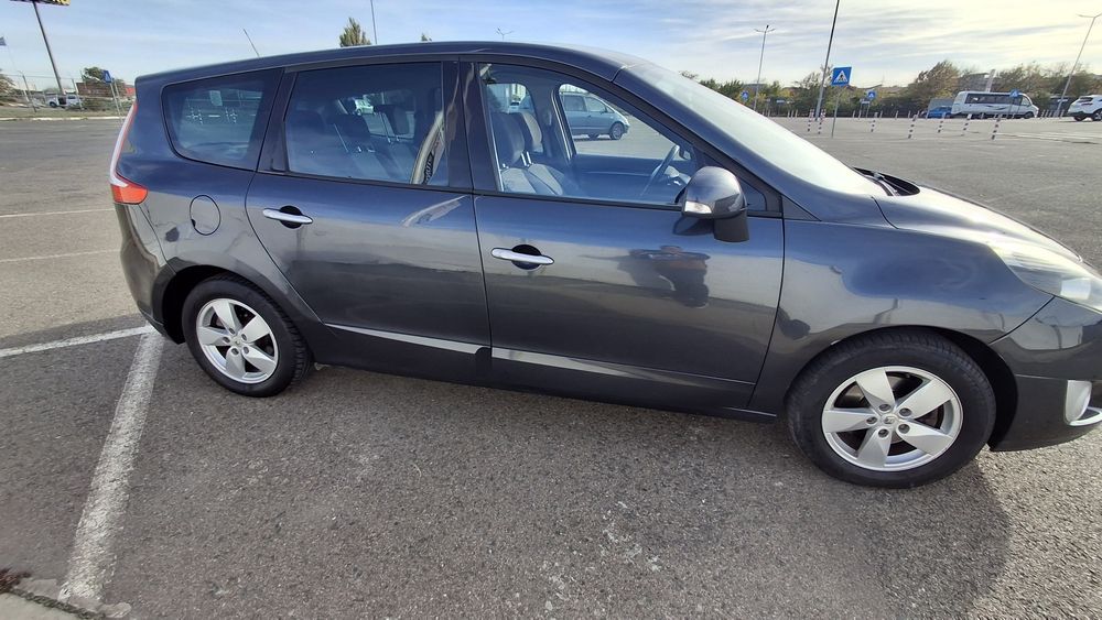 Renault Grand Scenic III