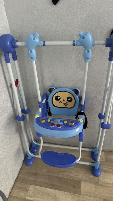 Продам детскую качелю