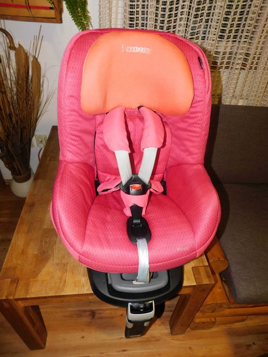 Scaun auto Maxi Cosi Pearl (9-18 kg) + Bază Isofix FamilyFix
