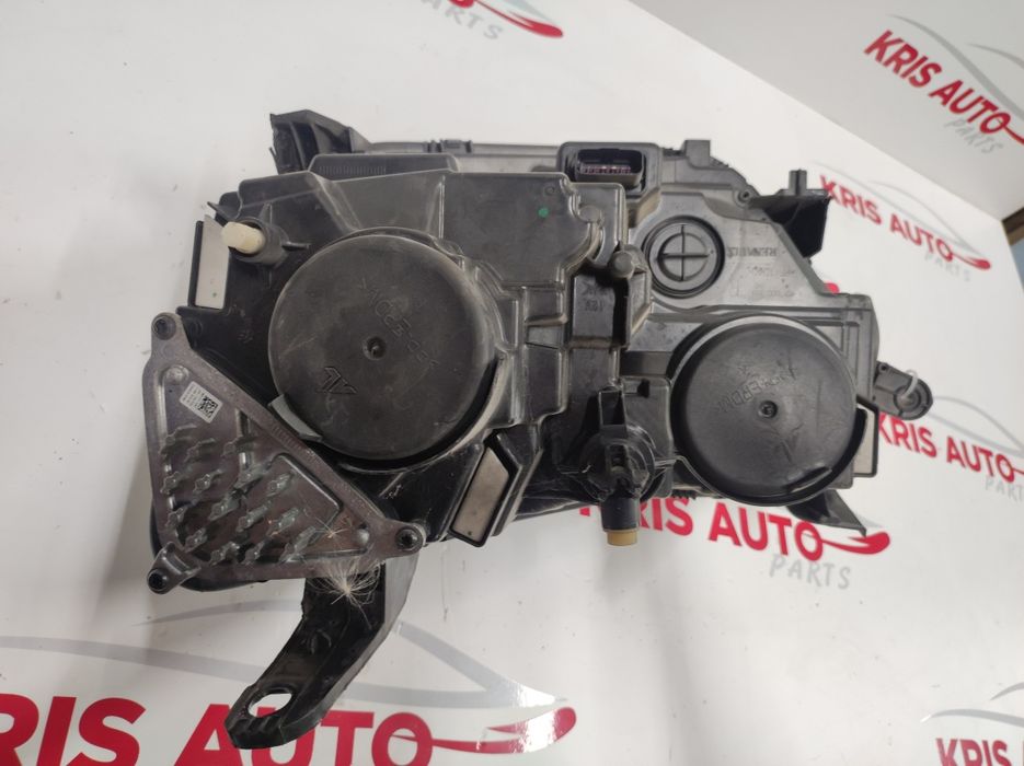 Десен фар LED за Dacia Duster / Дачия Дъстър 2020г