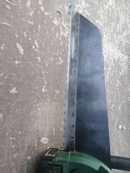 Трион Bosch за рязане на тухли