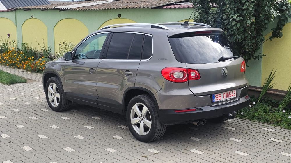 Volkswagen  Tiguan  4x4  EURO  5 An 2011-Camera marșarier,Navigație