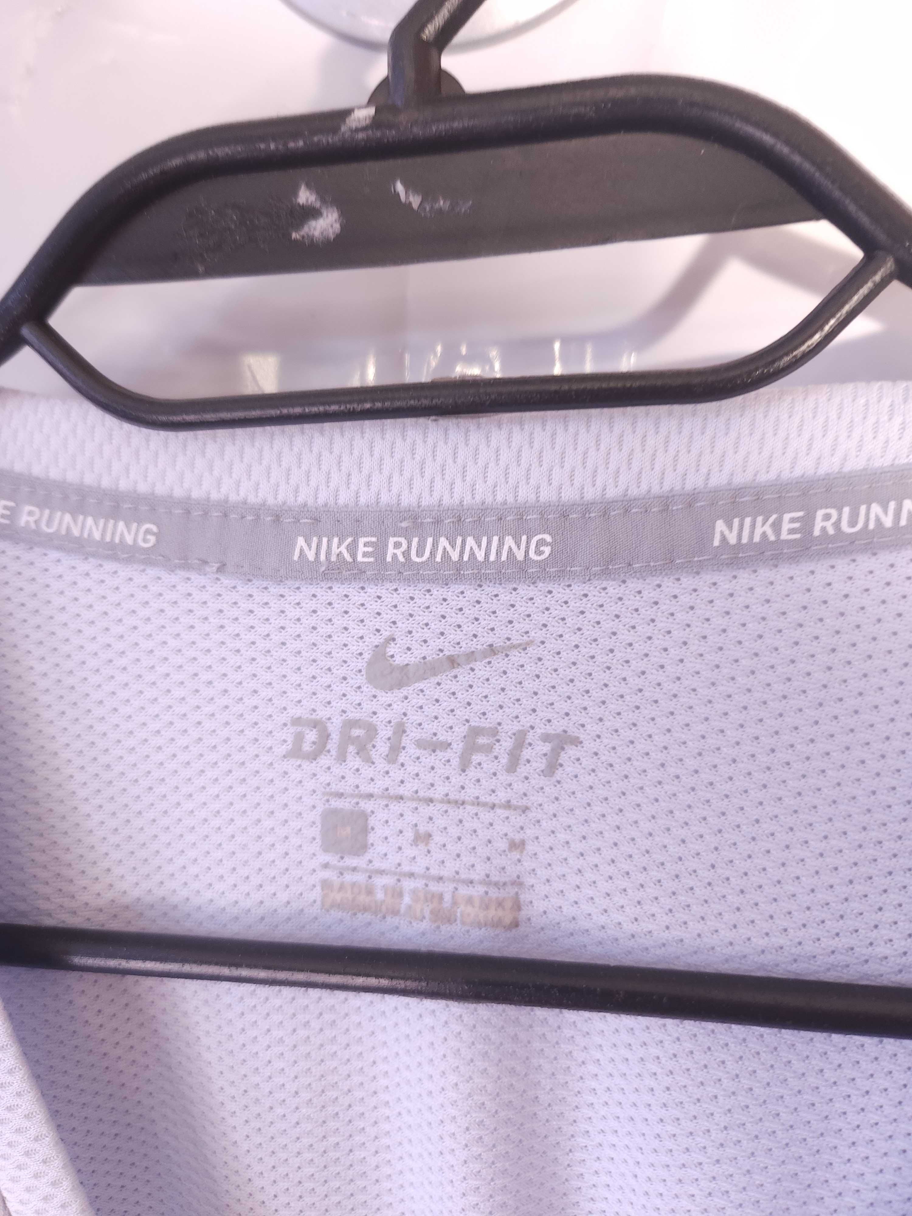 NIKE Dri-FIt Тениска/Мъжка М