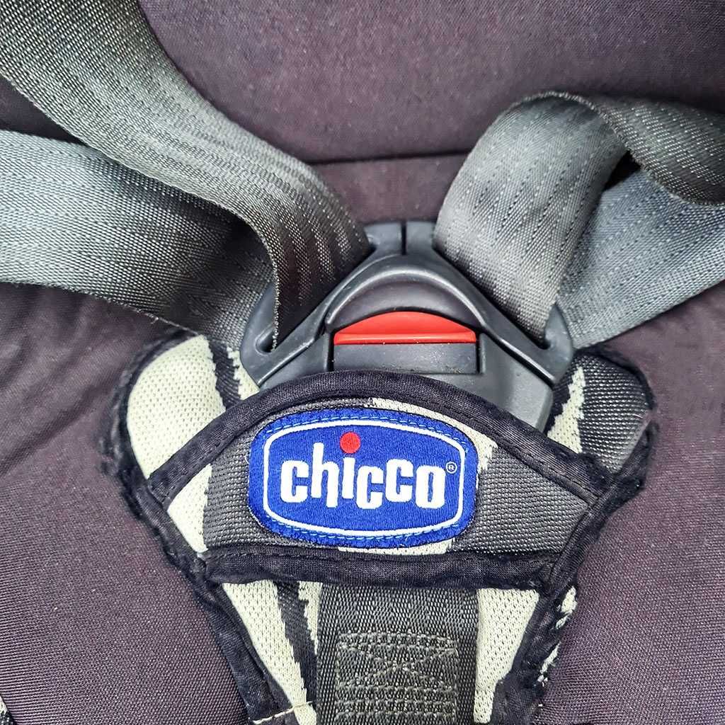 Продам автокресло Chicco 9-18 кг. произ-во Италия