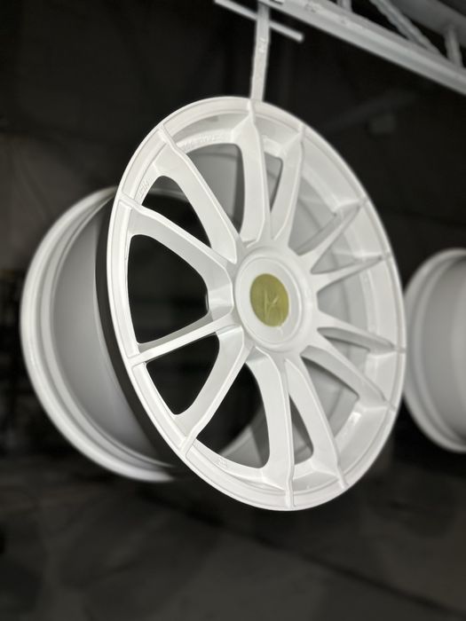 Vopsire in camp electrostatic si sablare.